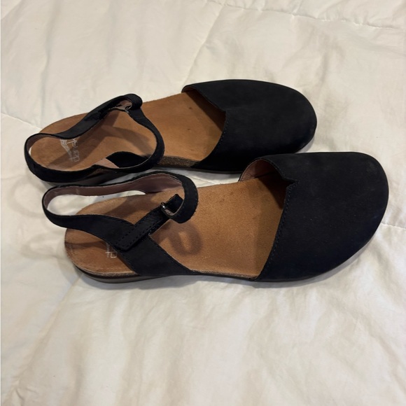 Black DANSKO Women's Shoes - Picture 5 of 6